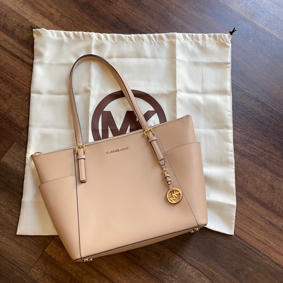 Micheal Kors Charlotte Tote
